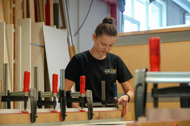 Alicia Schreinerin Produktion, Interview Schreiner, REINHOLD KELLER Group