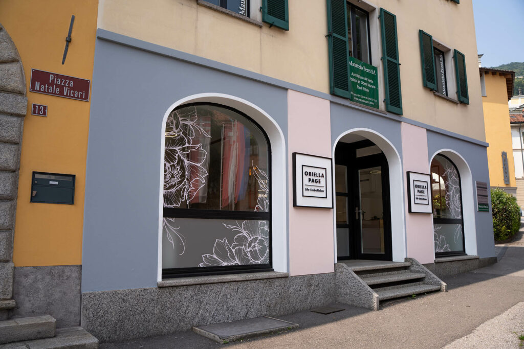 Oriella Page Beautysalon in Agno, Eingang Außenansicht