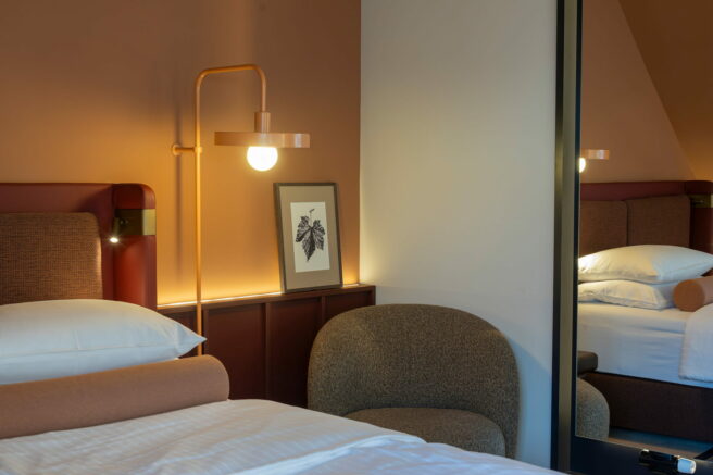 Hotel Zeller in Kahl am Main, Spiegel