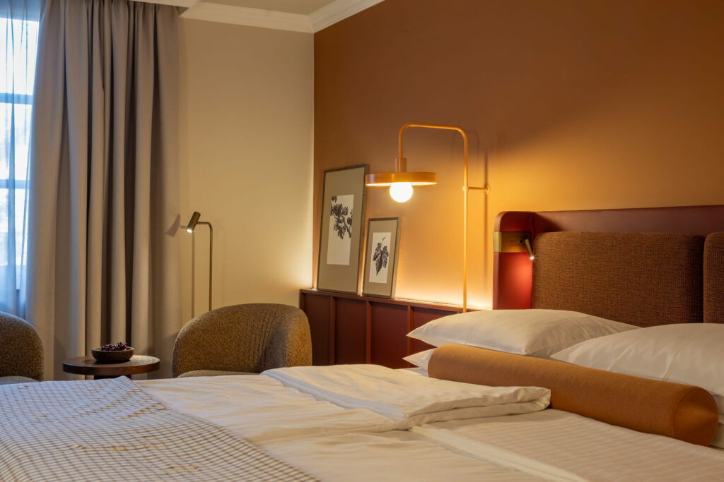 Hotel Zeller in Kahl am Main, Bett