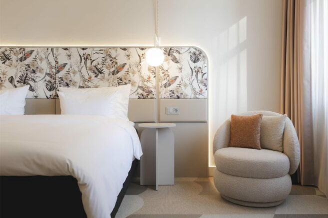 Radisson Blu Bremen, Nachttisch, REINHOLD KELLER Group