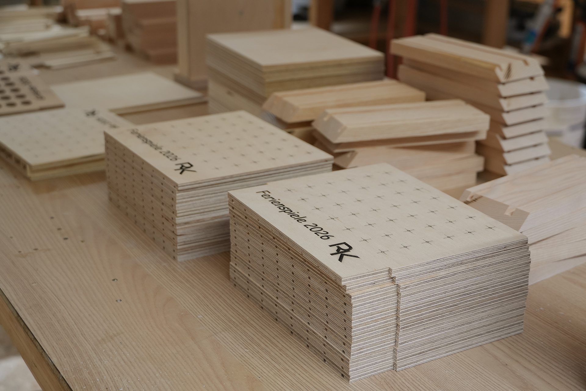 Ferienspiele 2026, Holz, REINHOLD KELLER